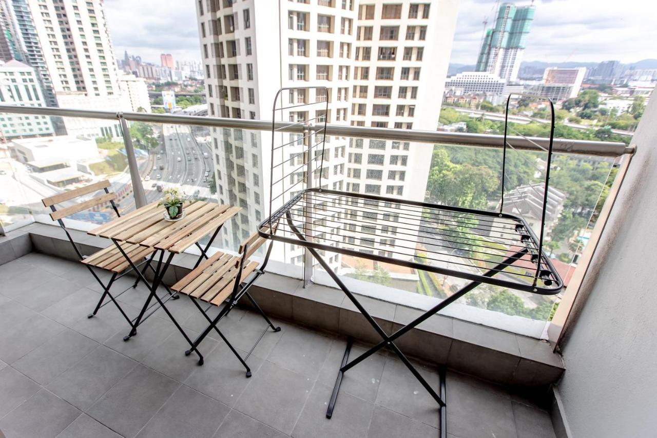 Rex Ollie @ Myhabitat Condominium Kuala Lumpur Exterior foto
