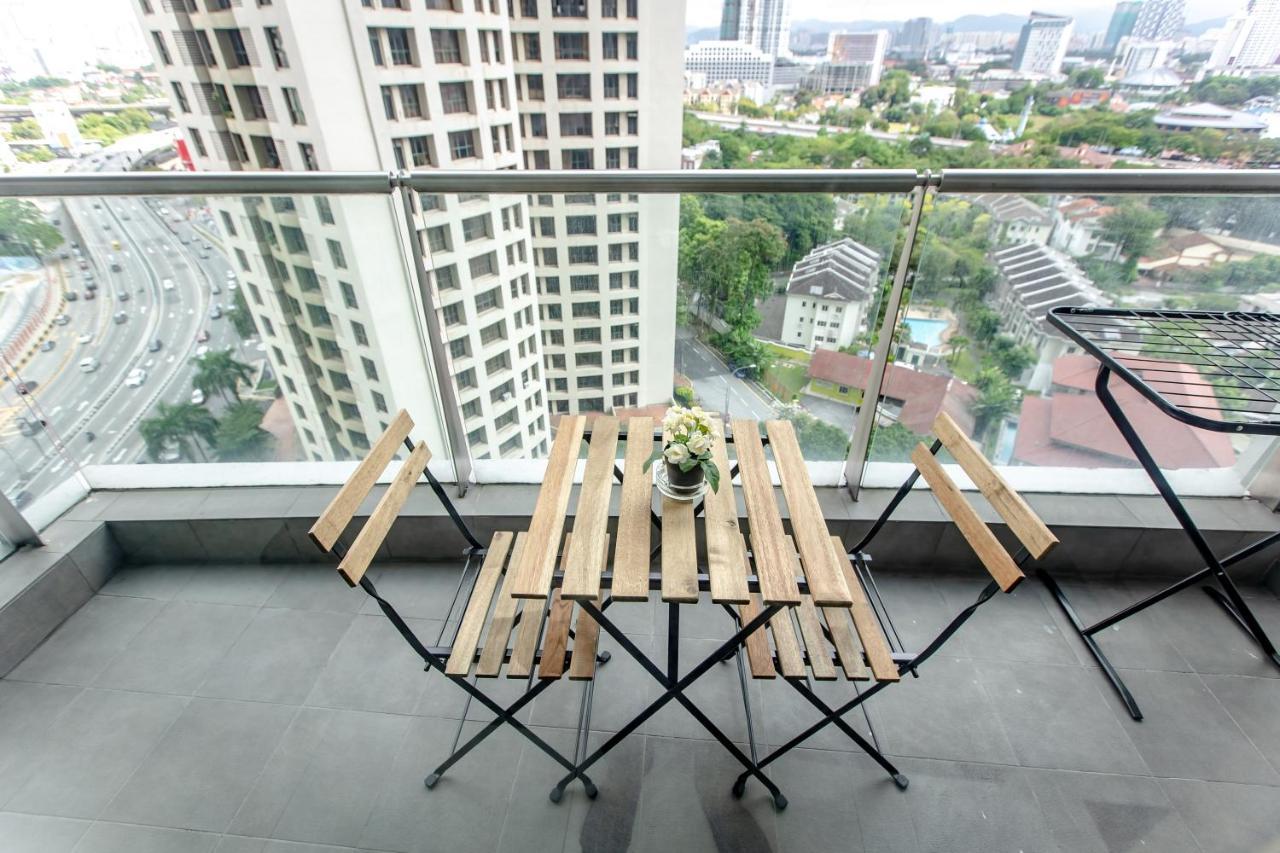 Rex Ollie @ Myhabitat Condominium Kuala Lumpur Exterior foto